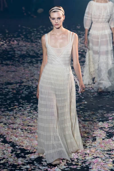 Look 55